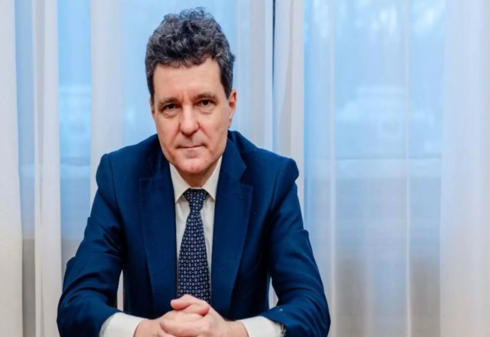 Nicușor Dan a ajuns la Washington pentru reuniunea Consiliului Păcii, unde participă ca observator