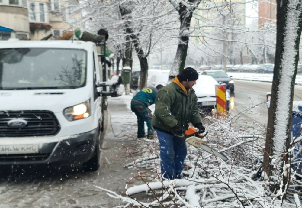 Iarna își intră în drepturi în Capitală. Prima ninsoare și Cod Galben până la ora 23.00: la ce temperaturi să ne așteptăm