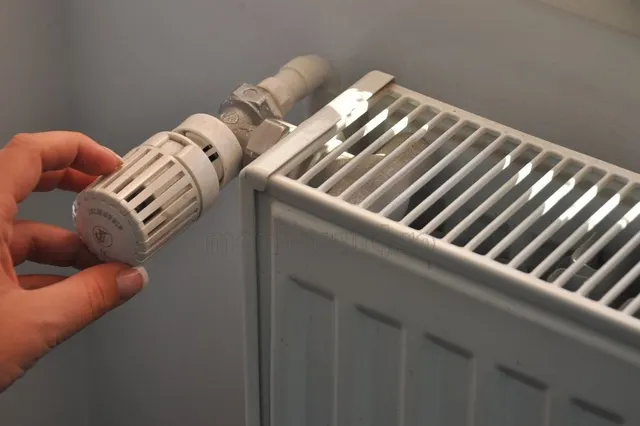 Termoenergetica începe probele la cald în București. Când vor primi bucureștenii căldură în calorifere
