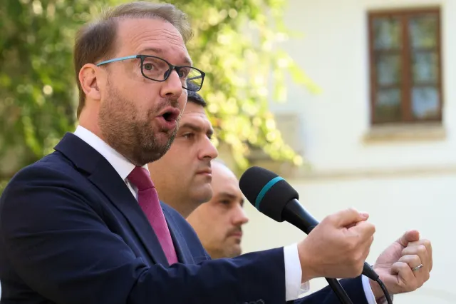 USR a decis în unanimitate să nu voteze Guvernul Luca Niculescu. Acuzațiile lansate de Dominic Fritz