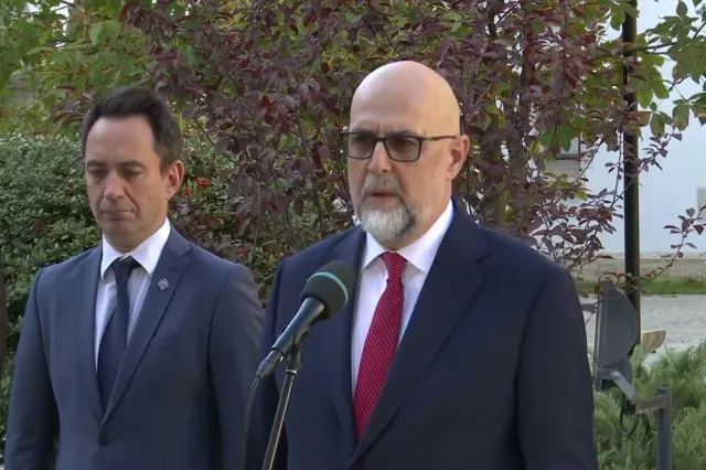 UDMR votează Guvernul Niculescu, dar nu exclude o moțiune de cenzură peste câteva luni. Csoma Botond: „E greu de spus cât va rezista”