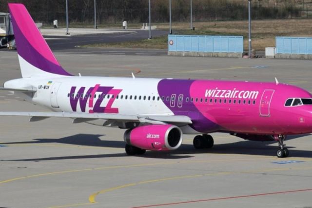 Incident aviatic în ajunul Paștelui. O cursă aeriană Iași - Valencia s-a întors de urgență din zbor și a aterizat la București.