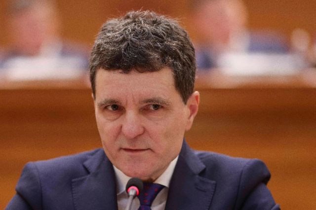 Alertă cibernetică: rețea de spionaj a Rusiei, destructurată de FBI și cu ajutorul SRI. Nicușor Dan: „Continuă războiul hibrid”