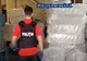 Percheziții în București și Ilfov. Sunt vizate persoane bănuite de contrafacere de produse de curăţenie, igienă şi alcool sanitar