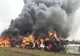 Incendiu de proporții în județul Hunedoara: coloană imensă de fum, pericol de poluare
