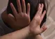 Mărturia șocantă a mamei unui copil bătut cu bestialitate de alt minor: Nu iese din casă, l-au amenințat că-i dau foc