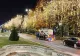 BUCUREȘTIUL SE PREGĂTEȘTE DE SĂRBĂTORI. A ÎNCEPUT MONTAREA LUMINIȚELOR DE CRĂCIUN