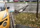 Accident spectaculos în Capitală: o mașină s-a răsturnat după impactul cu un stâlp